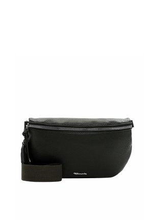 Borsa a tracolla nera in pelle con chiusura a zip, texture liscia, forma piatta e tracolla in tessuto regolabile. Dettaglio logo sobrio sulla parte anteriore.