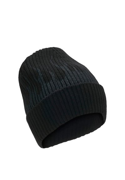 Cappello beanie lavorato a maglia nera con texture a coste, dotato di risvolto e un sottile motivo che ricorda le onde. Materiale morbido e finitura liscia.