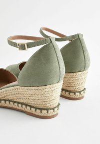 Next FOREVER COMFORTCLOSED TOE REGULAR FIT - Täistallaga kingad - green