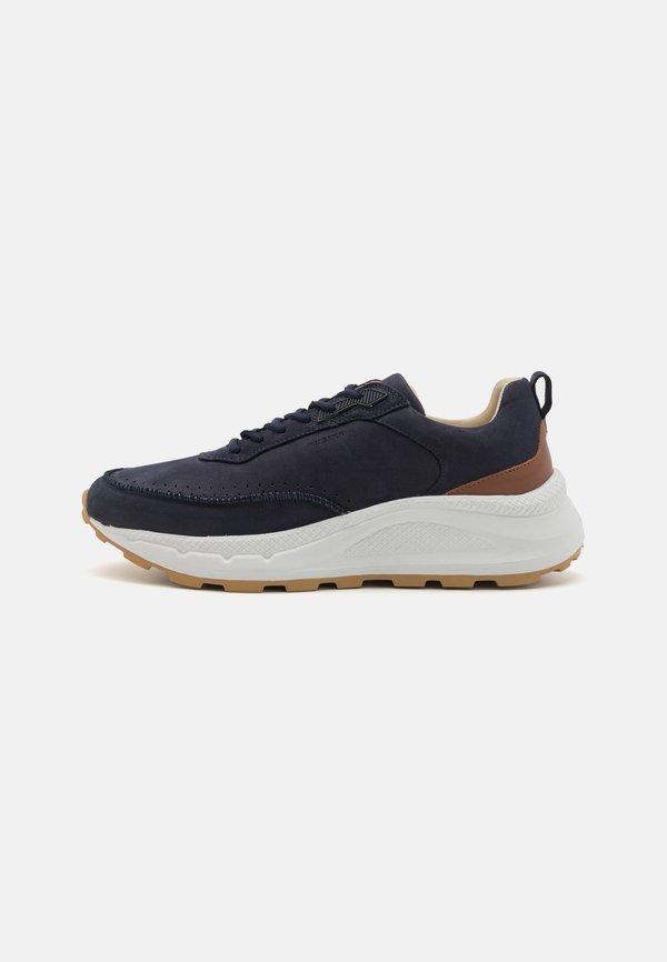 OBERON REESE - Trainers