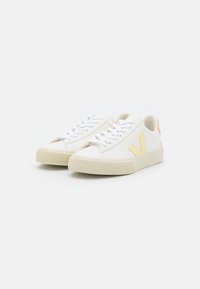 Veja CAMPO - Joggesko - extra-white/sun/peach