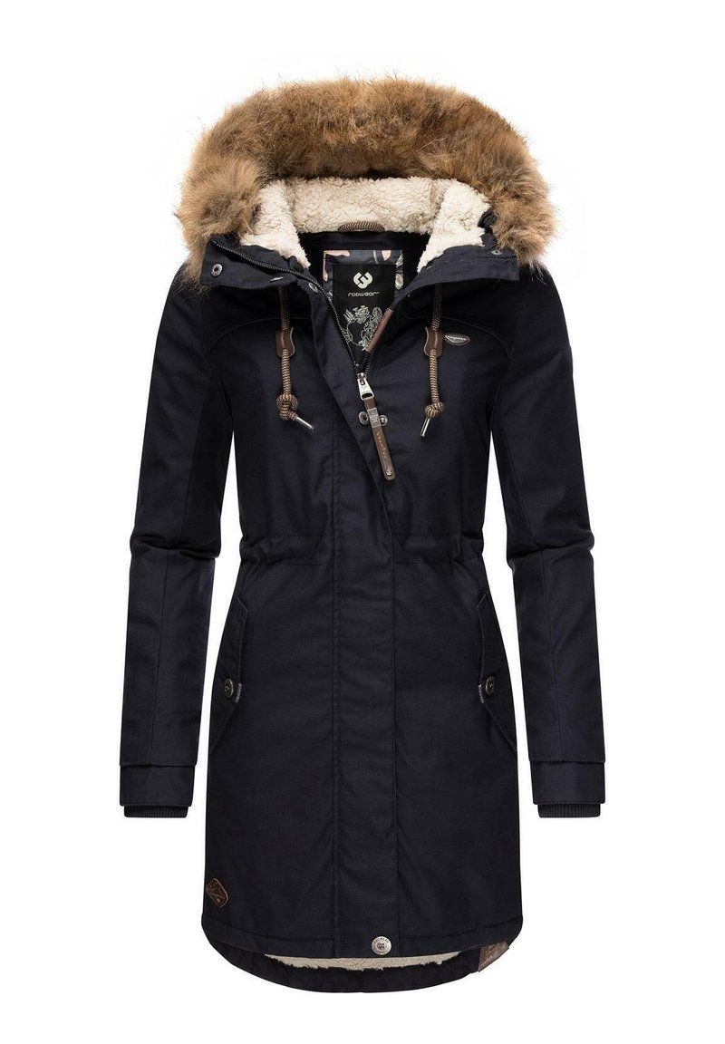 Marinblå parka med faux päls på huvan, dragkedja framtill, snörning i midjan och två sidofickor. Fodrad med mjukt, texturerat tyg för värme.