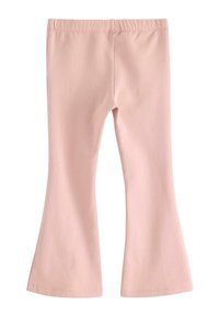 Sørg nogle flared pink leggings lavet af blødt, strækbart stof. De har en elastisk talje og en glat, ensfarvet tekstur uden mønstre eller dekorationer.