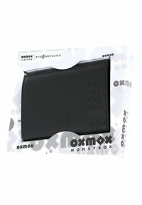 Portefeuille Oxmox Moneybox en cuir noir protégé contre RFID dans un emballage clair et marqué, avec logo et détails du produit visibles.