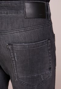 BOSS Jeans Skinny Fit - grey