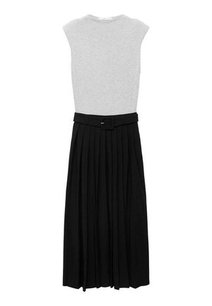 Grå ærmeløs top med en sort plisseret nederdel, der har et matchende bælte. Stoffet er glat med et rent, struktureret design og uden mønstre.