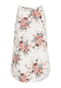 Blomstret kjole i lett stoff med hvit bakgrunn og blomster i rosa, rødt og blått; ermeløs og med lett utsvingt fasong.