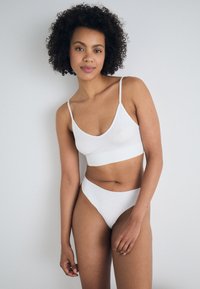 Pieces PCNAMEE BRAZIL 3 PACK - Στρινγκ - bright white