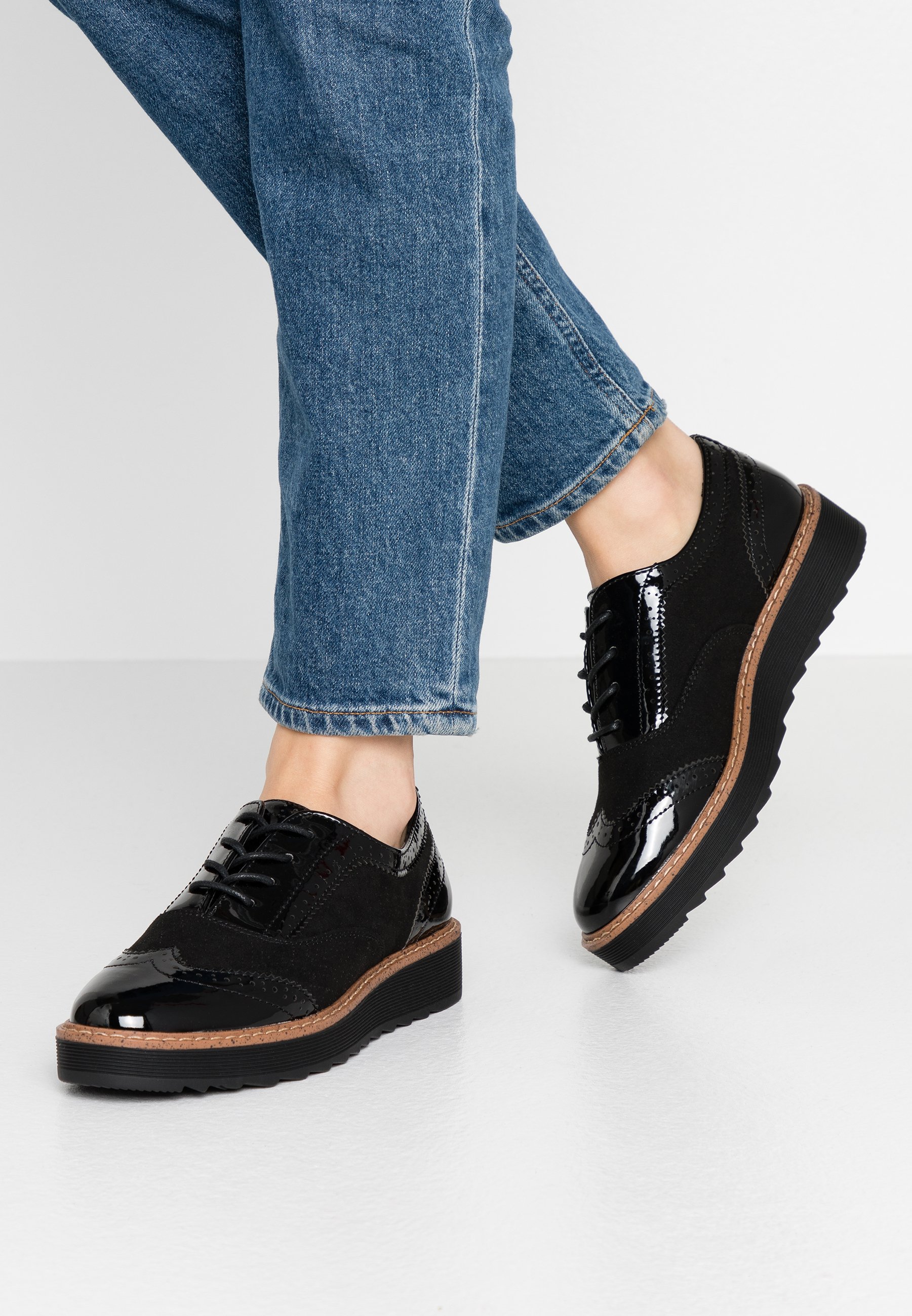 zapatos de vestir con cordones mujer