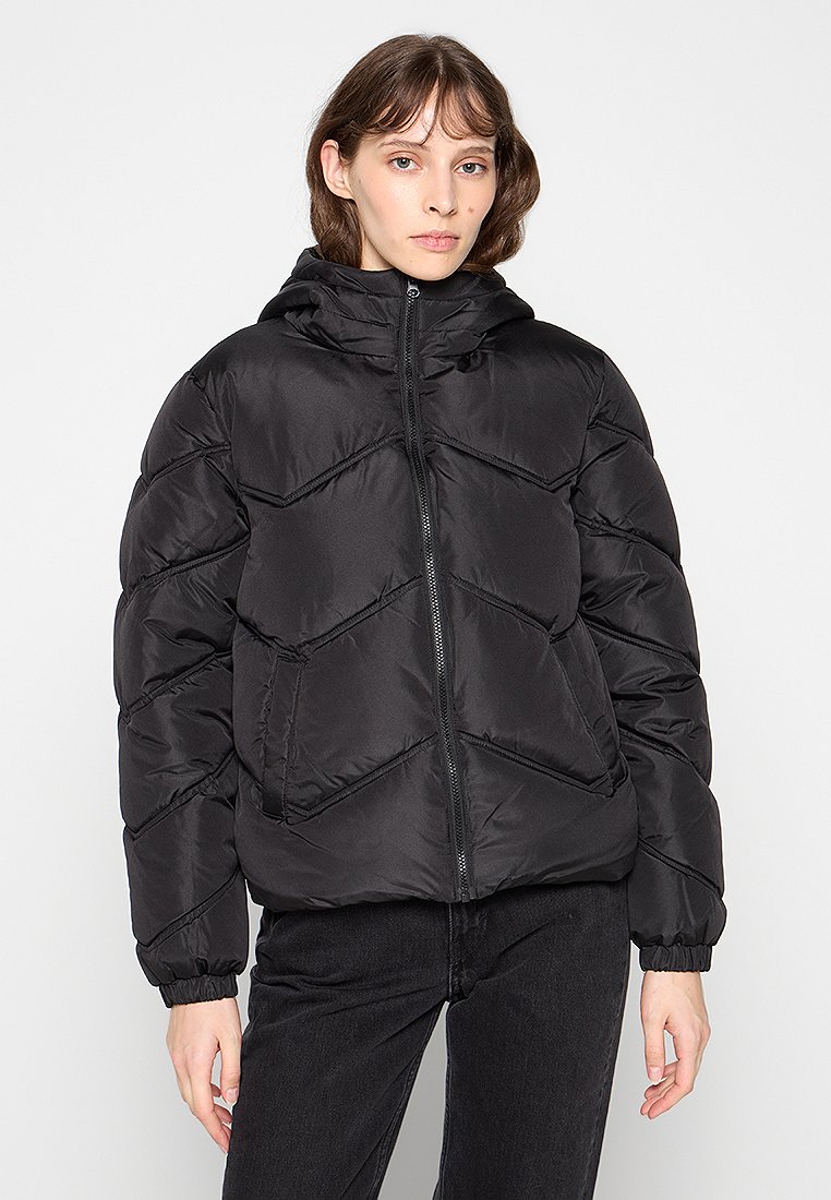 JDY Winterjas zwart JDY Winterjas zwart