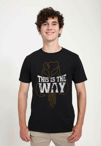 Star Wars STAR WARS: THE MANDALORIAN WAY UNISEX - Triko s potiskem - black