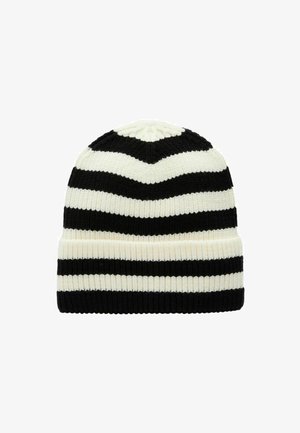 Gorro de lana con franjas alternadas en blanco y negro. Textura acanalada, parte superior redondeada y puño doblado en la base.