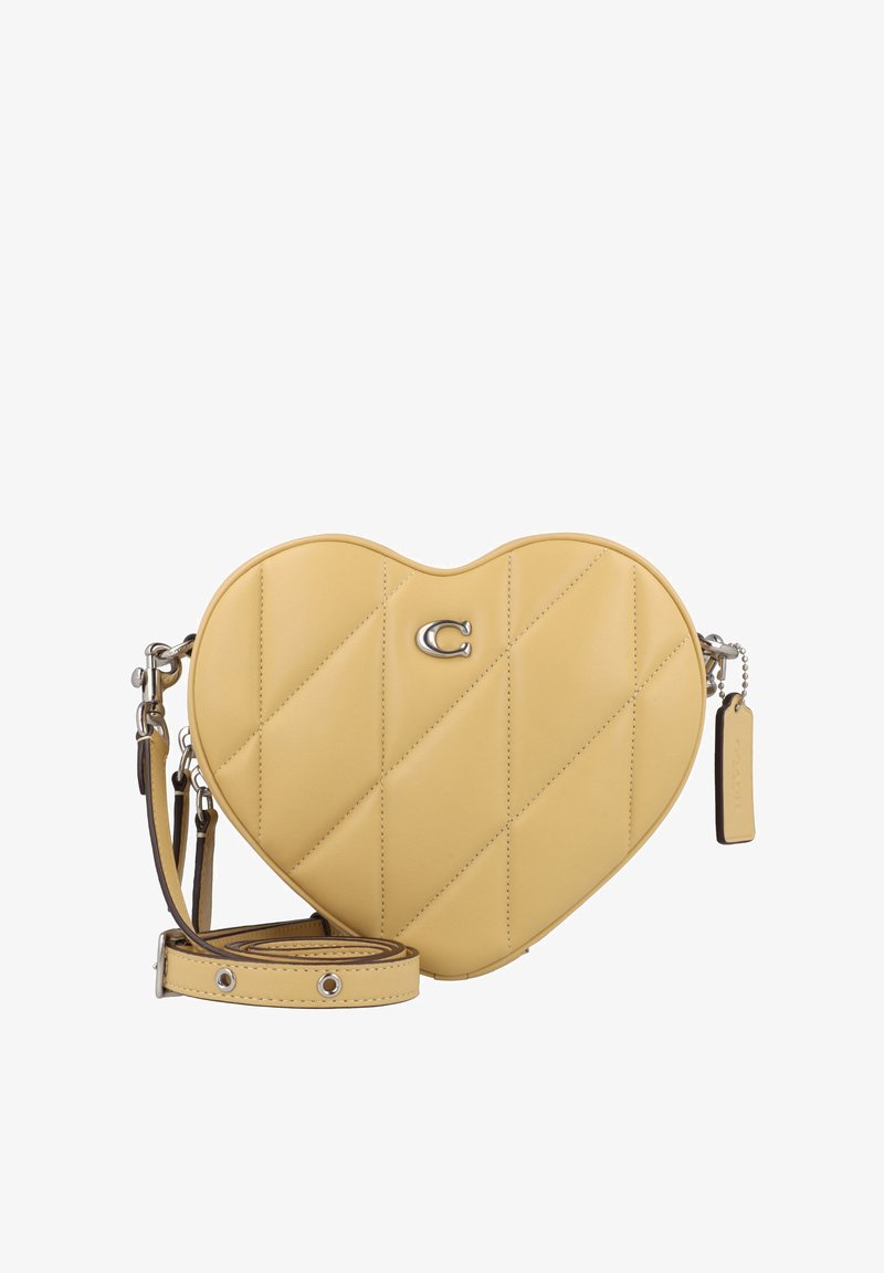 COACH QUILTED HEART - Umhängetasche - light yellow