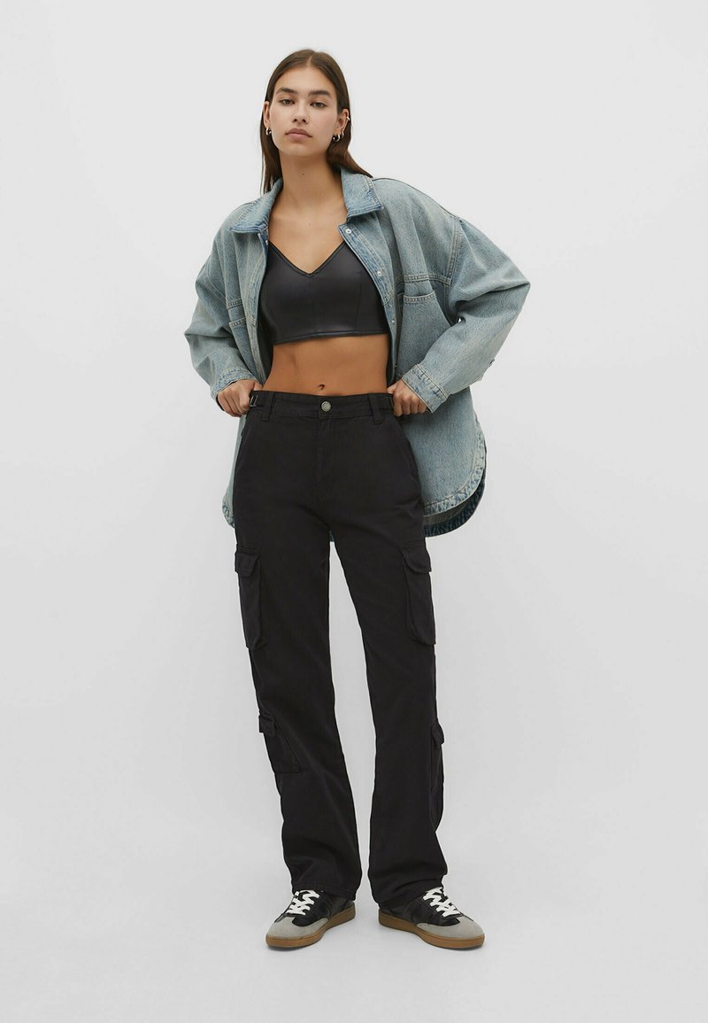 Stradivarius Cargobroek zwart