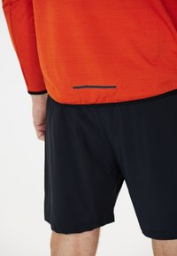 Endurance Langærmet T-shirt - pureed pumpkin