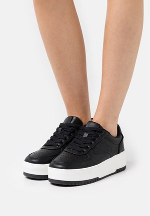 Baskets basses - black