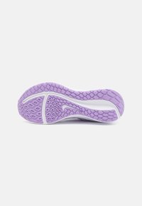 Nike Performance DOWNSHIFTER 13 - Chaussures de running sur route - barely grape/white/lilac bloom/lilac/sundial