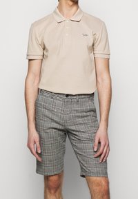 DRYKORN Shorts - beige