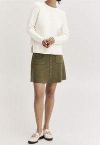 b.young Stickad tröja - off-white