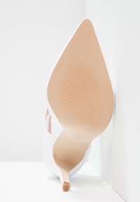 Zign Klassiska pumps - white