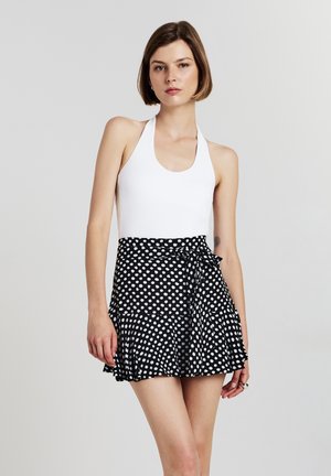 A POIS - Gonna a campana - var ultrablack