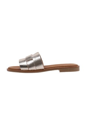 Sandra Fontán Mules - gold