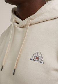 WE Fashion Mikina s kapucí - white