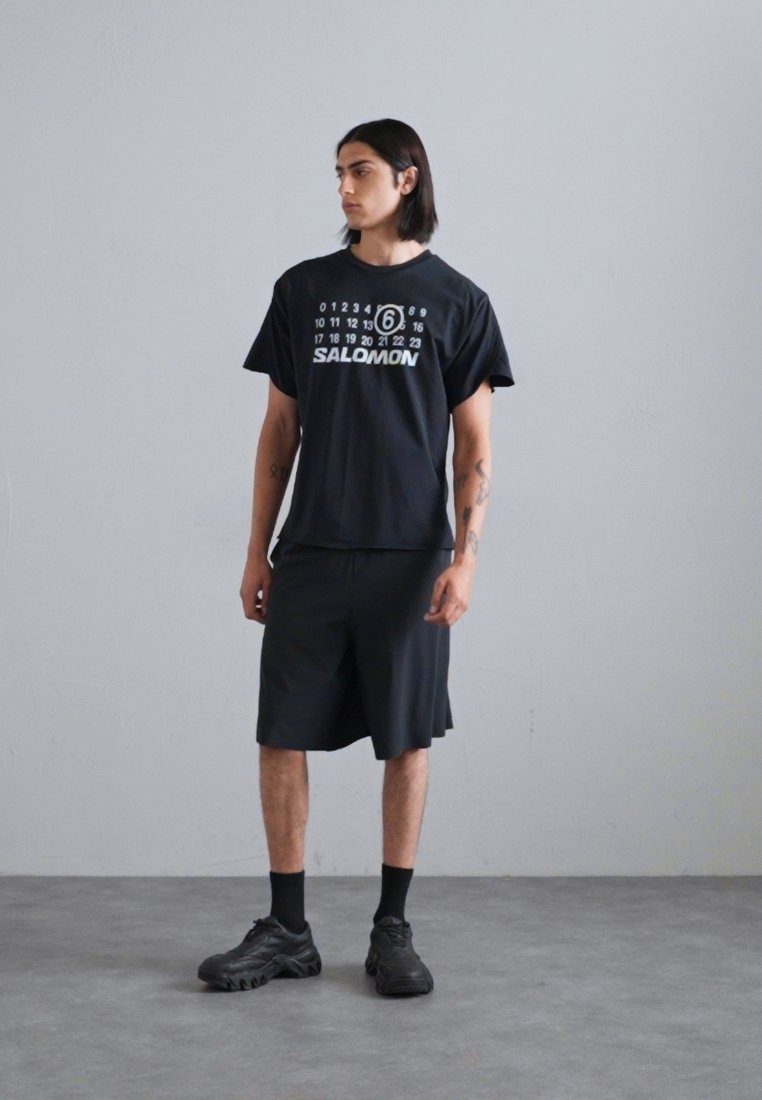 MM6 Maison Margiela MM6 MAISON MARGIELA X SALOMON - Print T