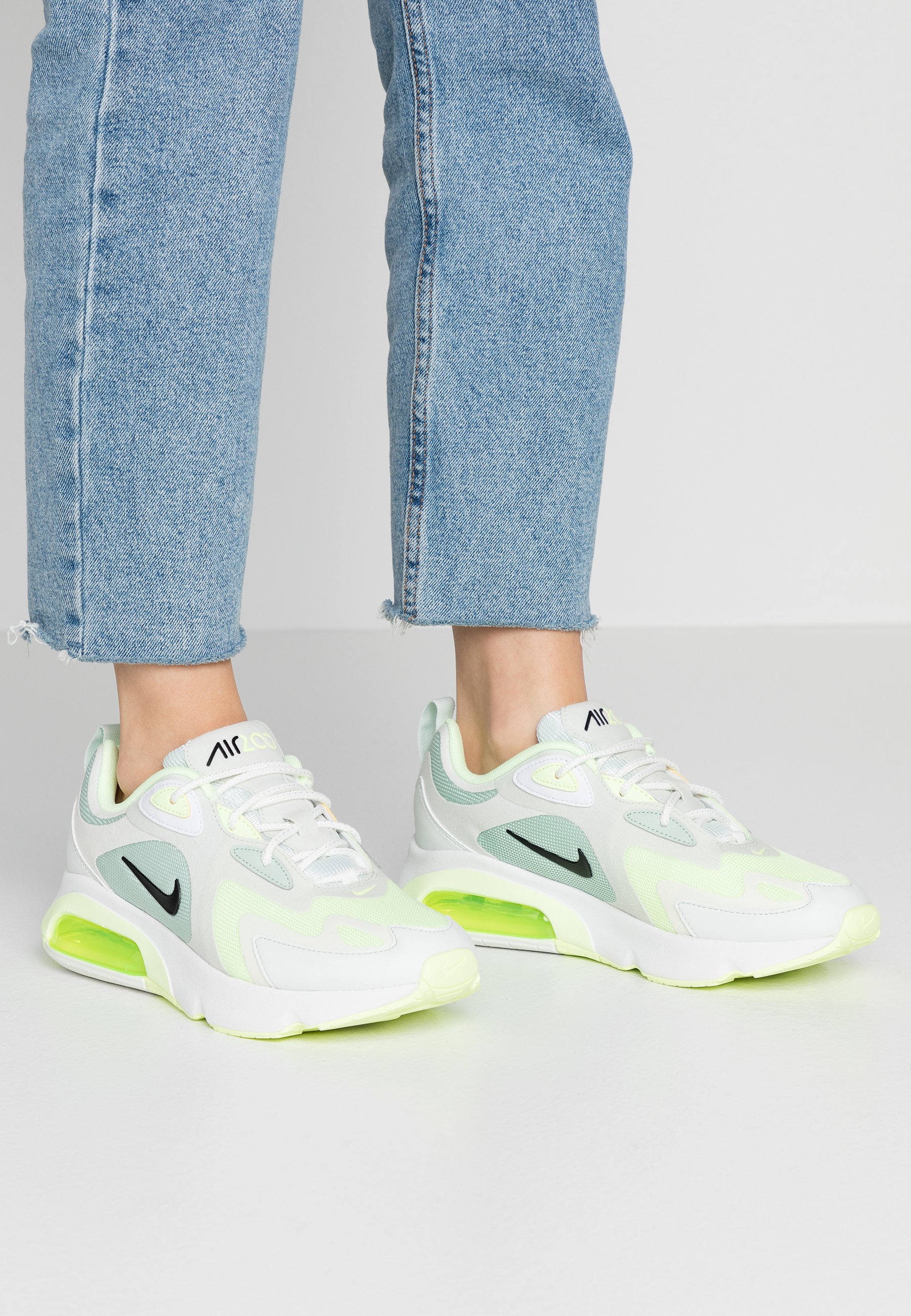 Nike Sportswear AIR MAX 200 Joggesko pistachio frost Nike Sportswear AIR MAX 200 Joggesko barely rosesummit