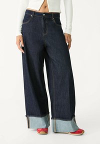 Stradivarius - WIDE-LEG WITH HEM DETAIL - Jean flare - dark blue Image miniature 1