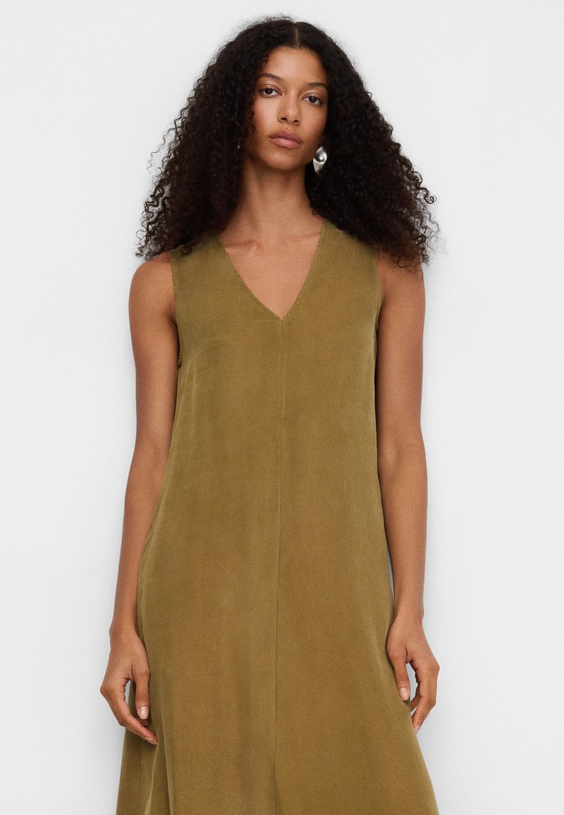 adolfo dominguez green dress Adolfo Dominguez European Linen V-Neckline Dress Green main image 1