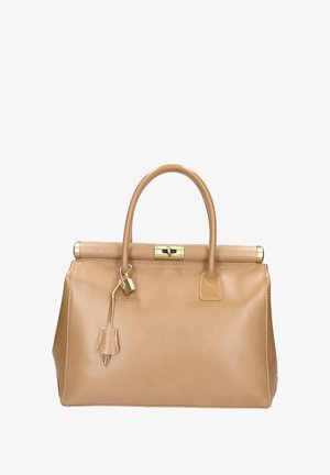 Sac à main en cuir tan avec une forme structurée, quincaillerie dorée, double anses et accent de cadenas. Texture lisse et détails de couture minimaux.