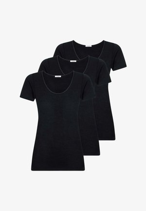 T-shirt nere a maniche corte dal design aderente, con scollo rotondo e tessuto liscio, presentate in confezione da tre.