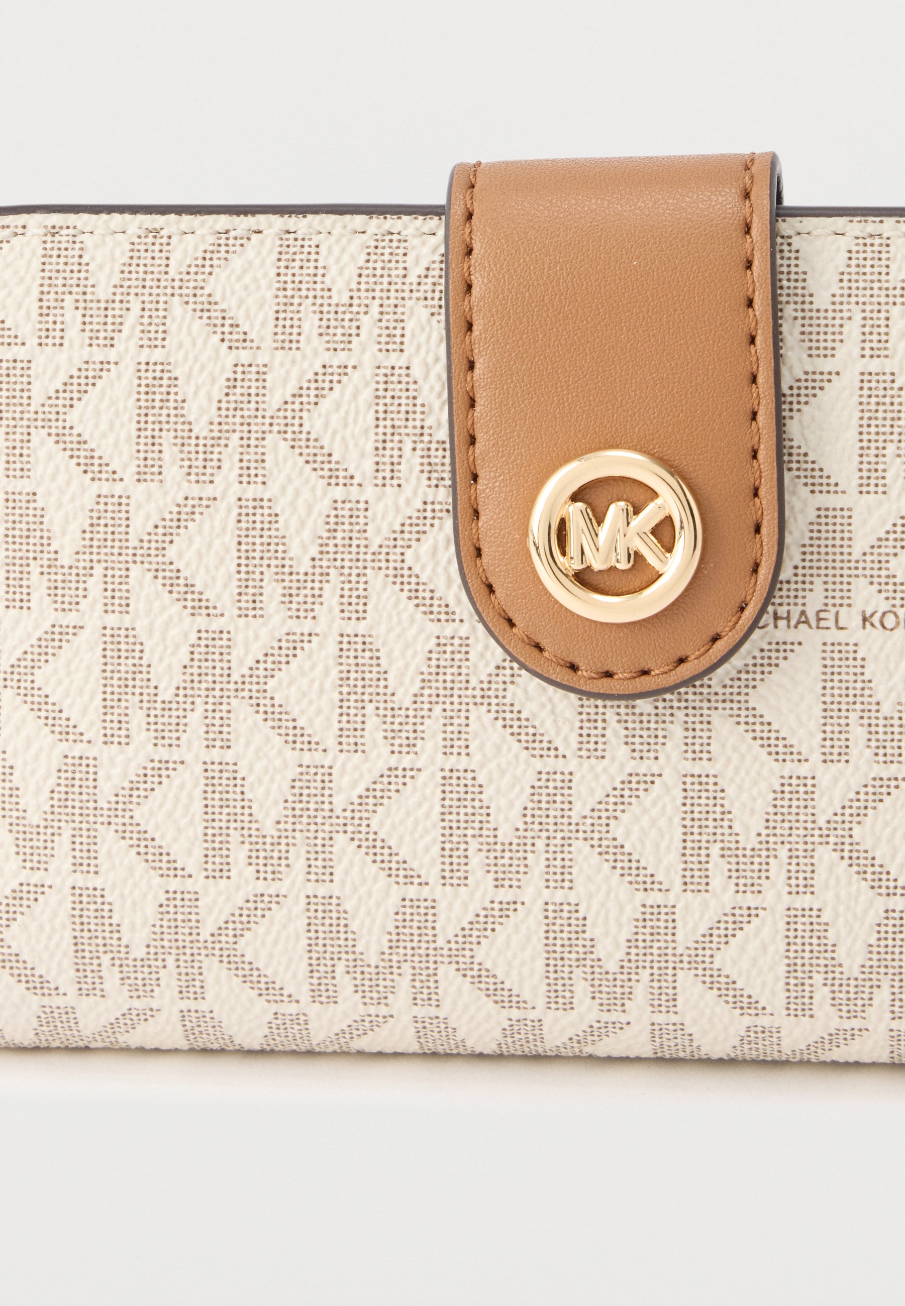 MICHAEL Michael Kors MK POP CHARM MD TAB BIFOLD WALLET - Carteira