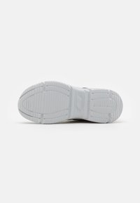 Skechers Performance GO RUN 650 UNISEX - Træningssko - gray/black