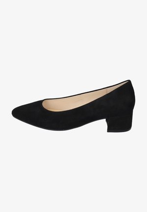 Ballerines en suède noir avec un bout pointu et un petit talon carré. L'intérieur est beige, présentant une texture lisse et un design simple.