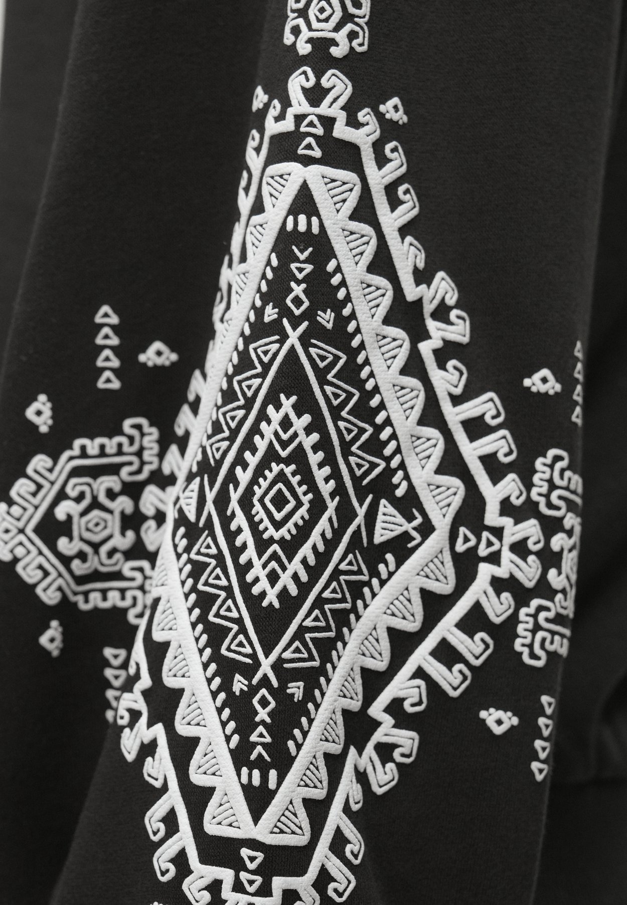 ONLBROOKE L/S O-NECK FLOWER SWT NOOS