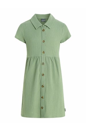 Grøn kortærmet tekstureret kjole med krave og brune knapper ned langs midten foran.