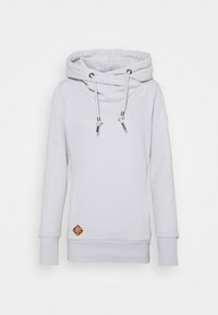 Ljusgrå hoodie med cowl-hals, som har dragsnören, ribbade ärmslut och ett brun läderlogotypmärke vid fållen. Slät tygstruktur.