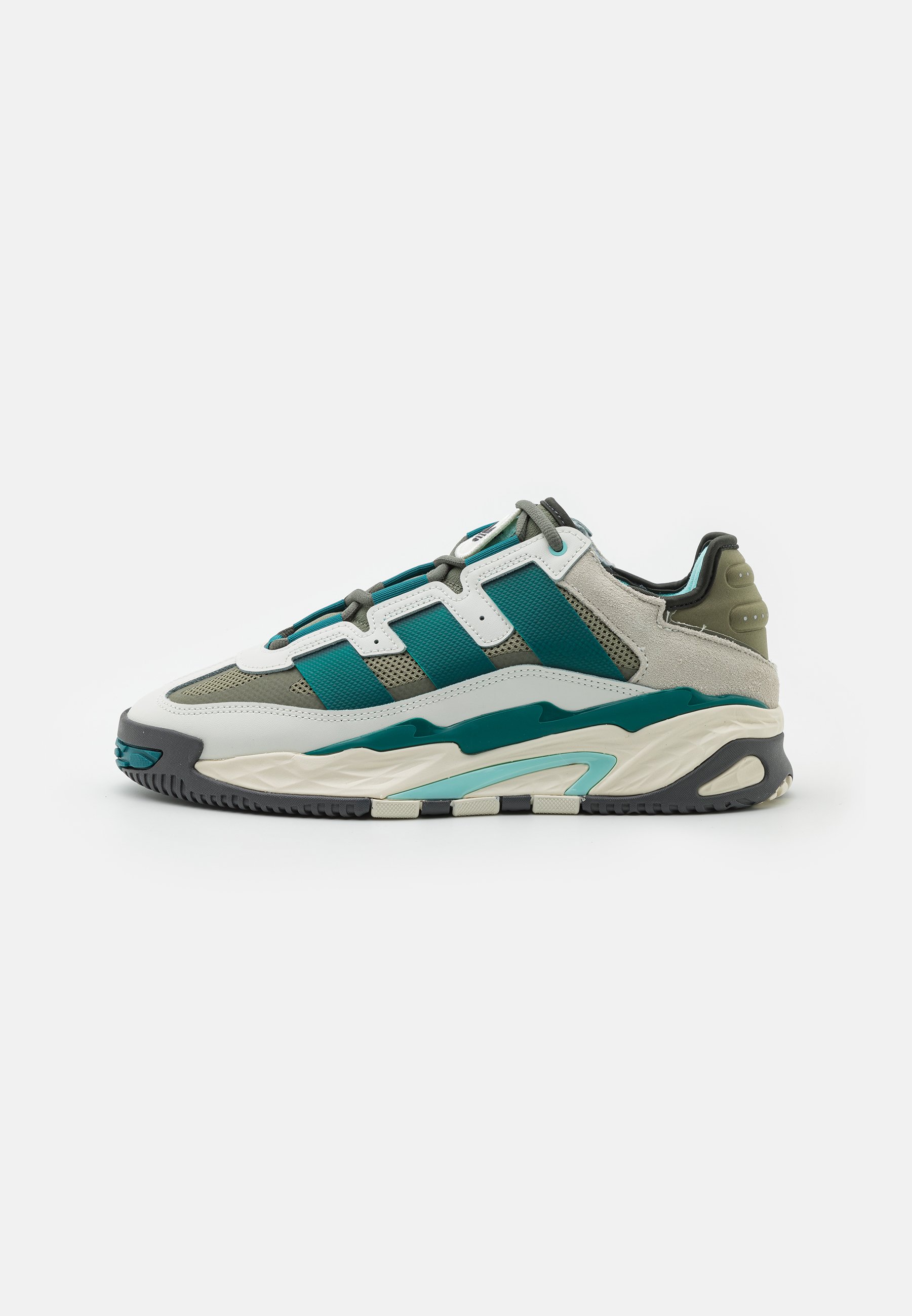 Ofertas adidas legacy Clearance