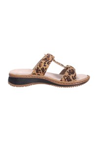 Sandali con zeppa in stampa leopardata, dotati di una soletta beige liscia, cinturino regolabile e suola in gomma nera testurizzata per una buona presa.
