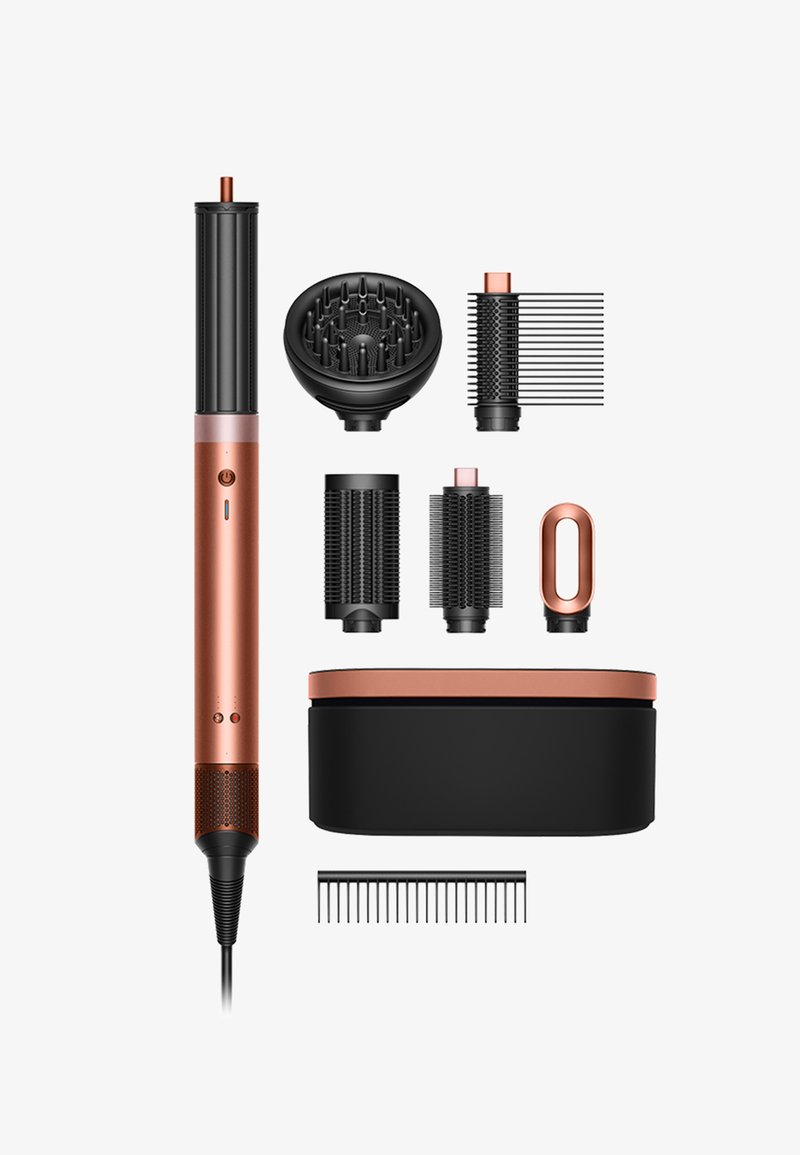 Haarstylingsapparaat met een matte zwarte afwerking en roségouden accenten. Inclusief meerdere opzetstukken: ronde borstel, kammen en een opbergdoos.