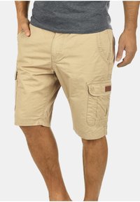 Blend BHCRIXUS - Shorts - chalk ston