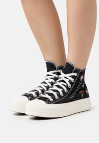 Converse CHUCK TAYLOR ALL STAR LIFT - High-top trainers - black/egret