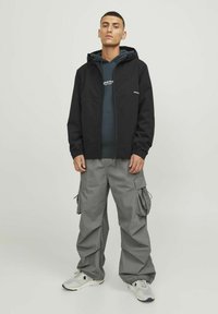 Jack & Jones KAPUZEN - Giacca outdoor - black