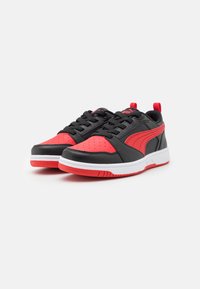 Puma REBOUND V6 UNISEX - Sneakers basse - black/for all time red