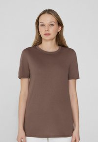 Tezenis ECO - Jednoduché tričko - Brown