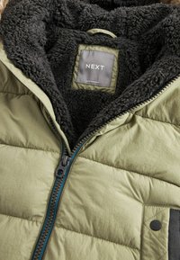 Next REGULAR FIT - Mono para la nieve - sage green