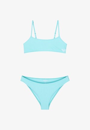 Lichtblauwe tweedelige bikini met verstelbare bandjes aan de bovenkant en een eenvoudige lage taille broek, textuurstof en een klein wit logo.