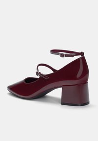 PULL&BEAR Varrelliset sandaalit - bordeaux
